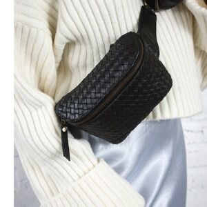 MANDRN Black Woven Leather Belt Bag Fanny Pack Handmade in Bali Adjustable Strap